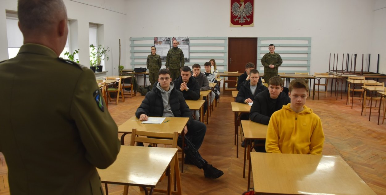 W Tarnobrzegu rozpoczęła się kwalifikacja wojskowa [ZDJĘCIA]