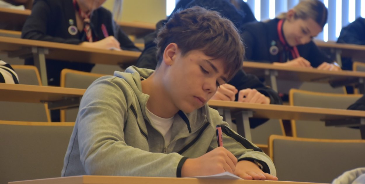 XV Miejskie Dyktando w Tarnobrzegu [ZDJĘCIA]