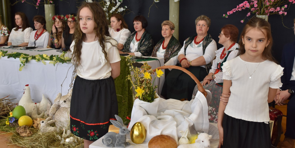 XIII Śniadanie Wielkanocne Gminy Klimontów zgromadziło przy stołach setki osób FOT