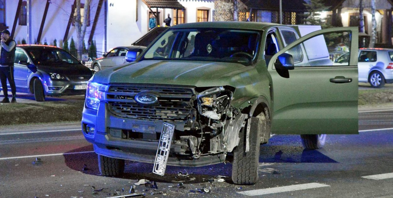 Wypadek na DK9 w Nowej Dębie [ZDJĘCIA]