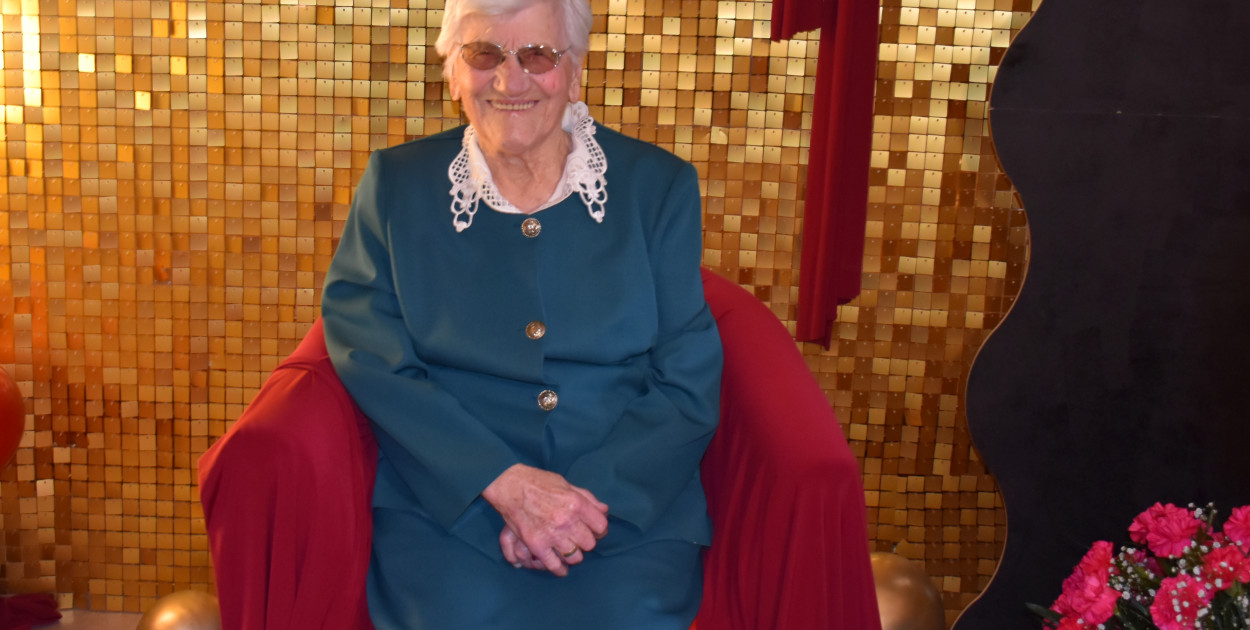 200 lat, pani Genowefo! Piękne urodziny mieszkanki Wierzbin [ZDJĘCIA]