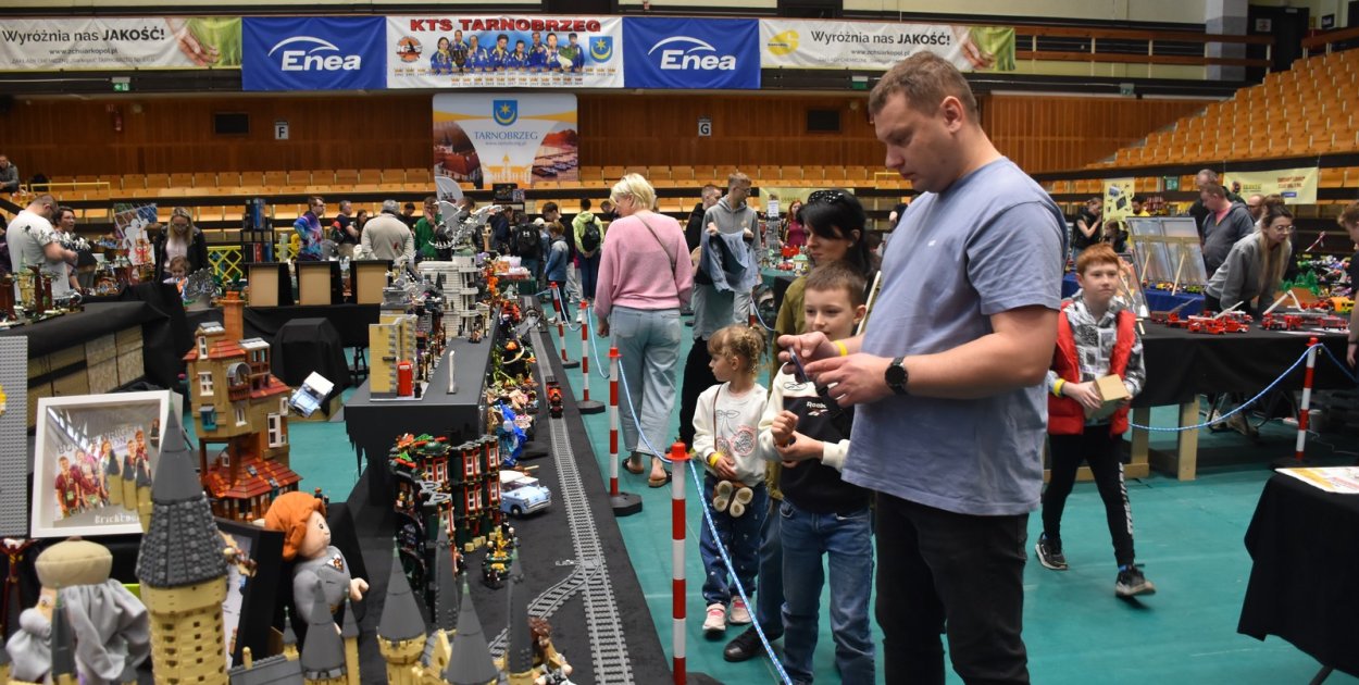 Weekend przepełniony klockami. W Tarnobrzegu trwa Brick it Back Fest [ZDJĘCIA]