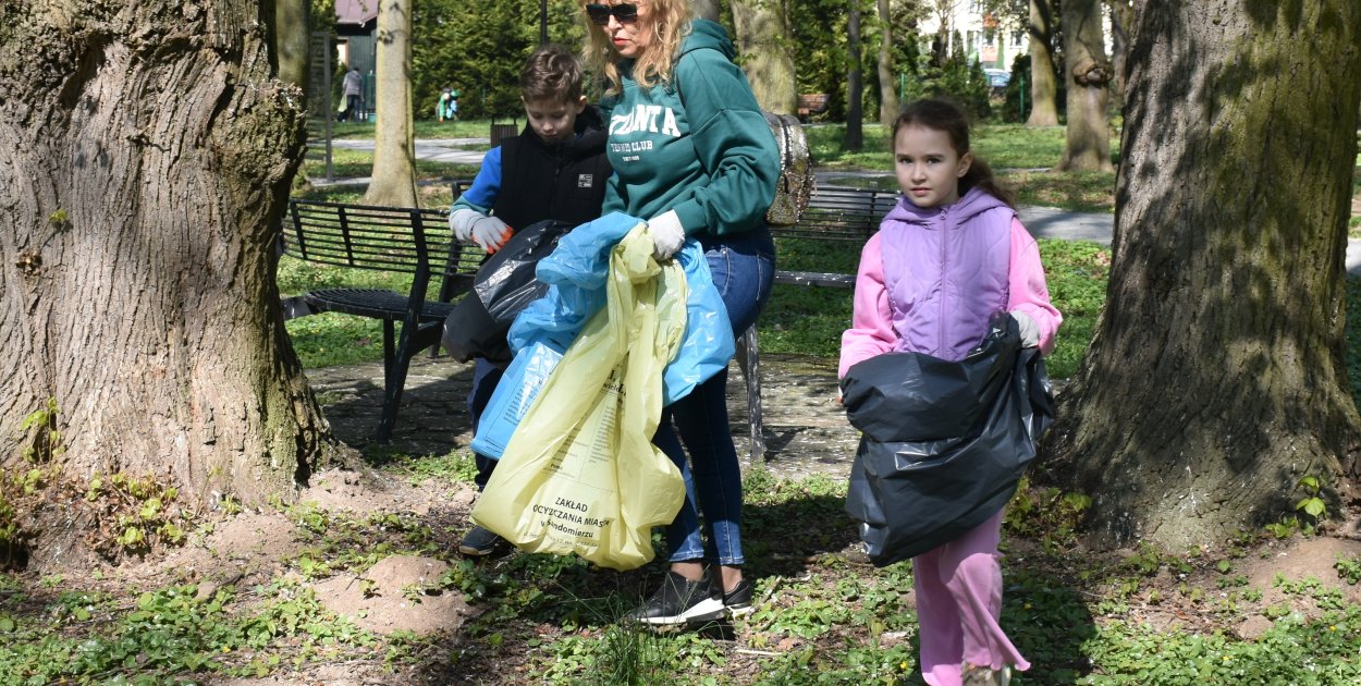 "Wspólnie SprzątaMY Sandomierz" – ekologiczna sobota w mieście [ZDJĘCIA]